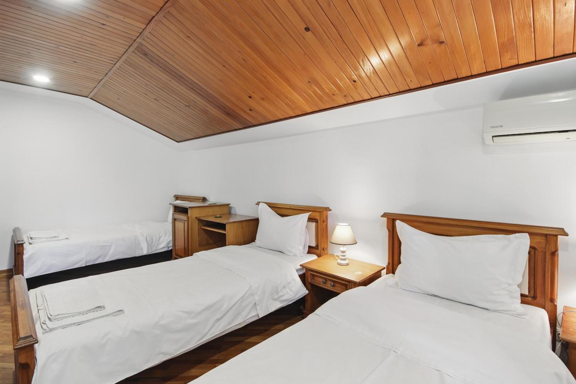 Casa Galand Hotel Parscov Екстериор снимка