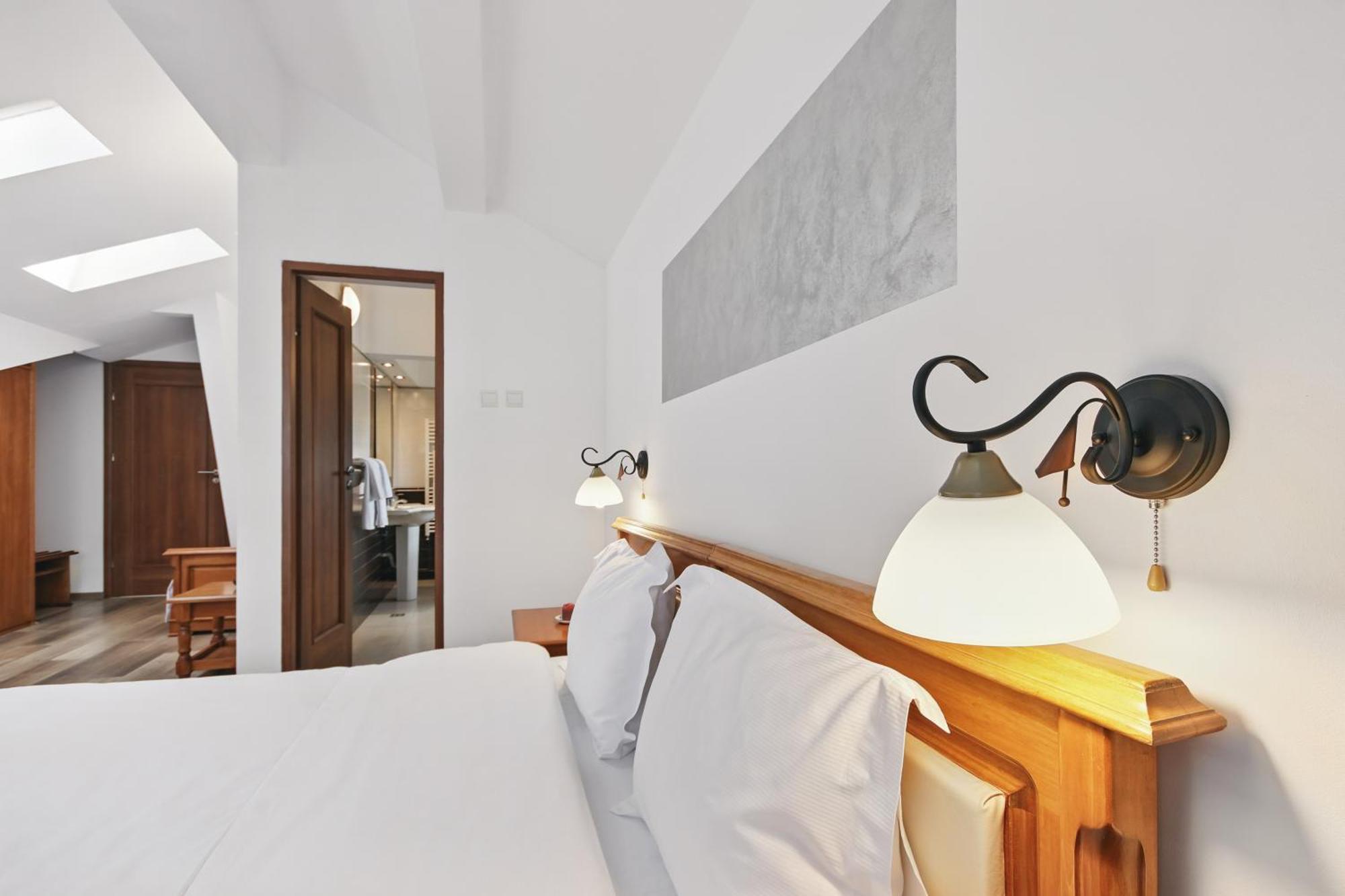 Casa Galand Hotel Parscov Екстериор снимка
