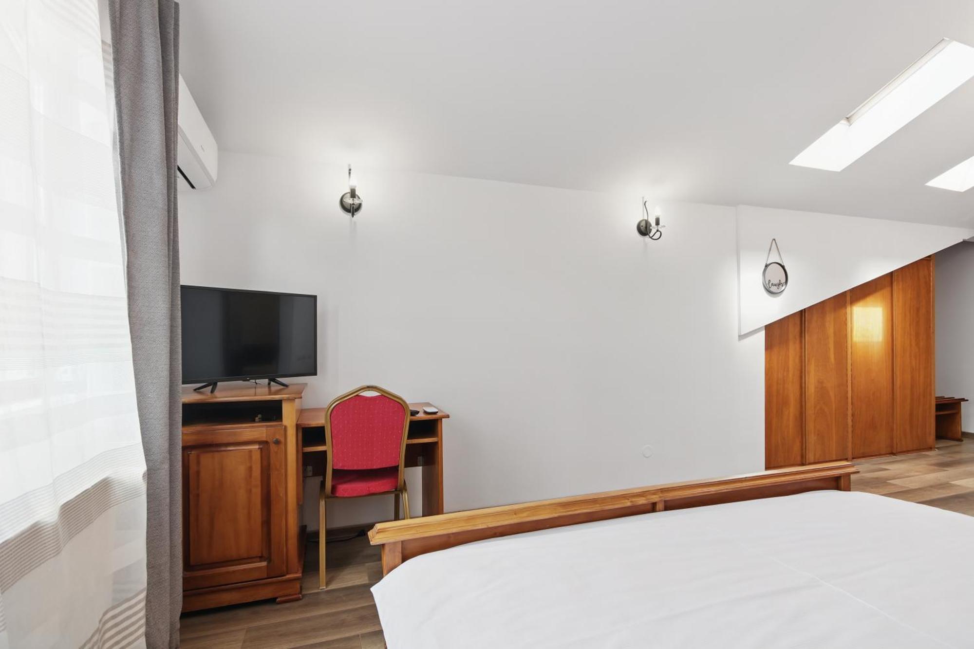Casa Galand Hotel Parscov Екстериор снимка