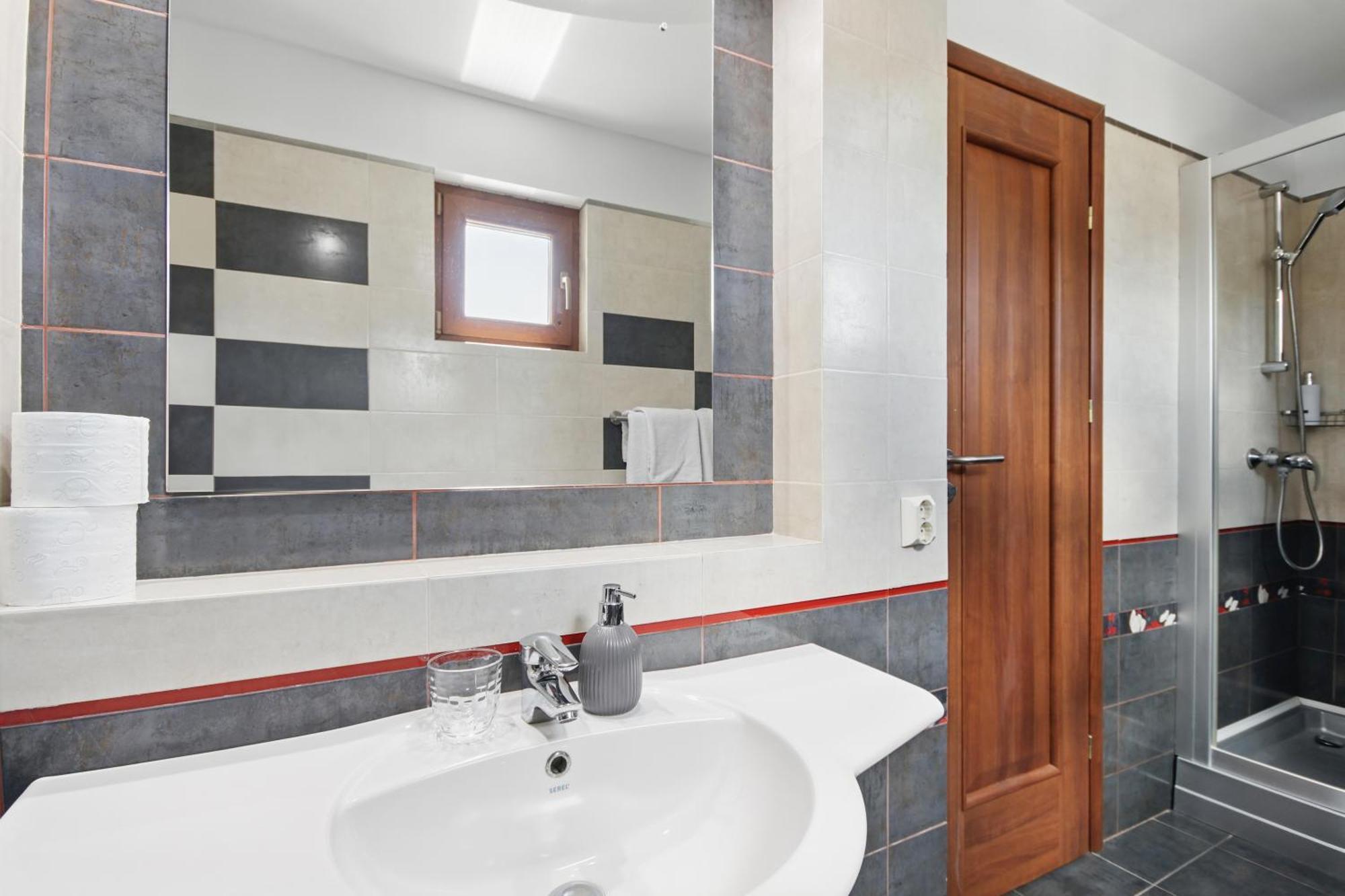 Casa Galand Hotel Parscov Екстериор снимка